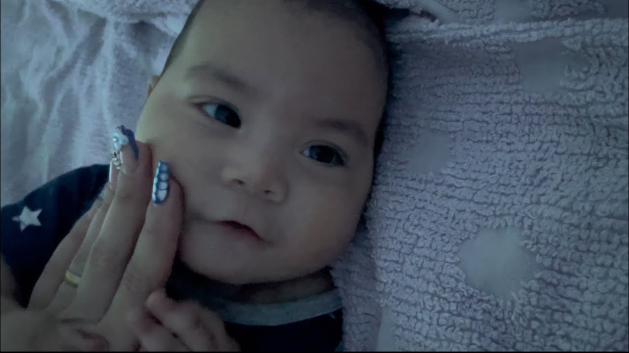 ASMR SEMI INAUDIVEL CARINHO NO MEU BEBÊ👩🏻‍🍼🦋( história das minhas duas gestações, sons de plástico..