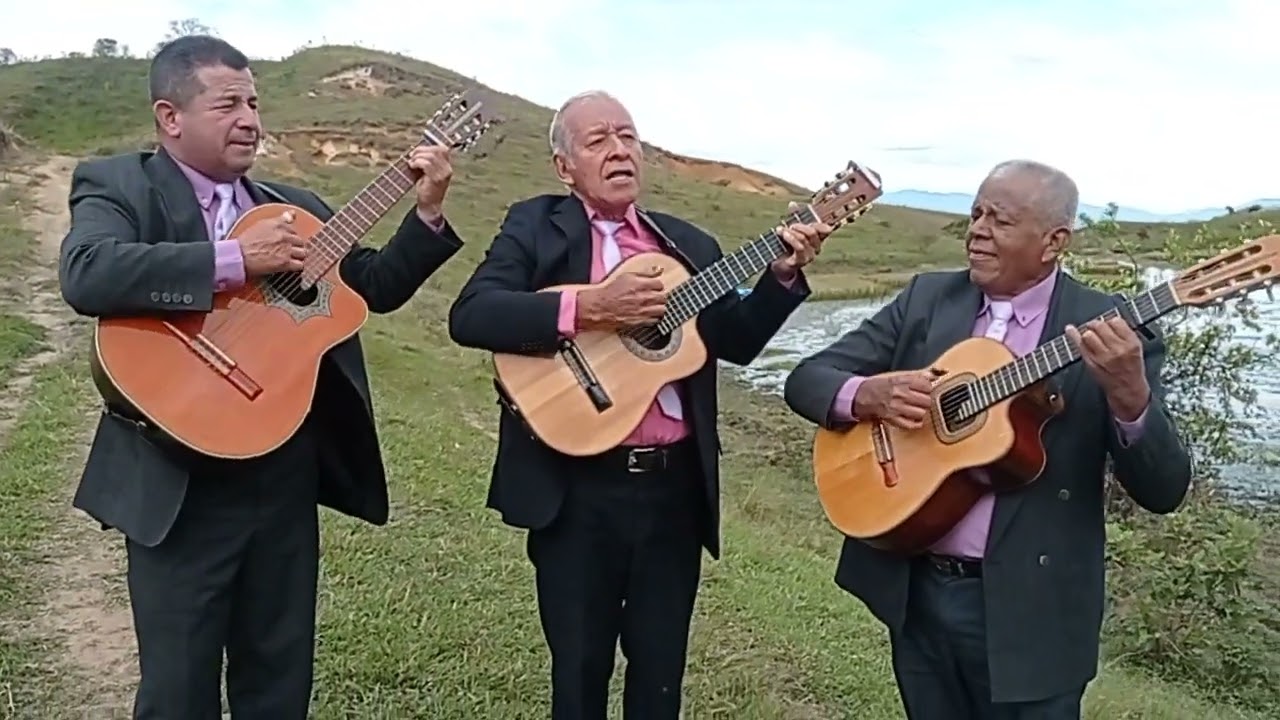 trío voces de vida desde Colombia