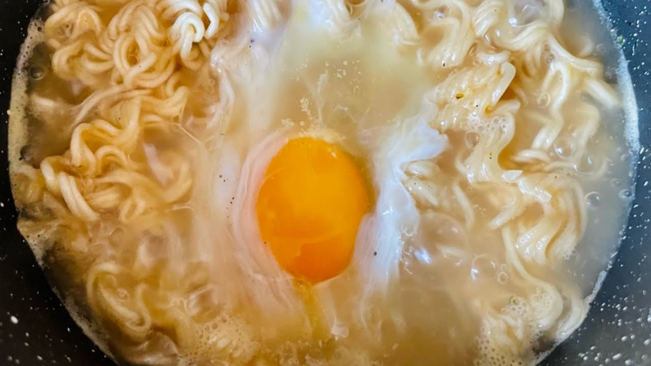 Let&rsquo;s taste this Reeva Instant Noodles #shorts