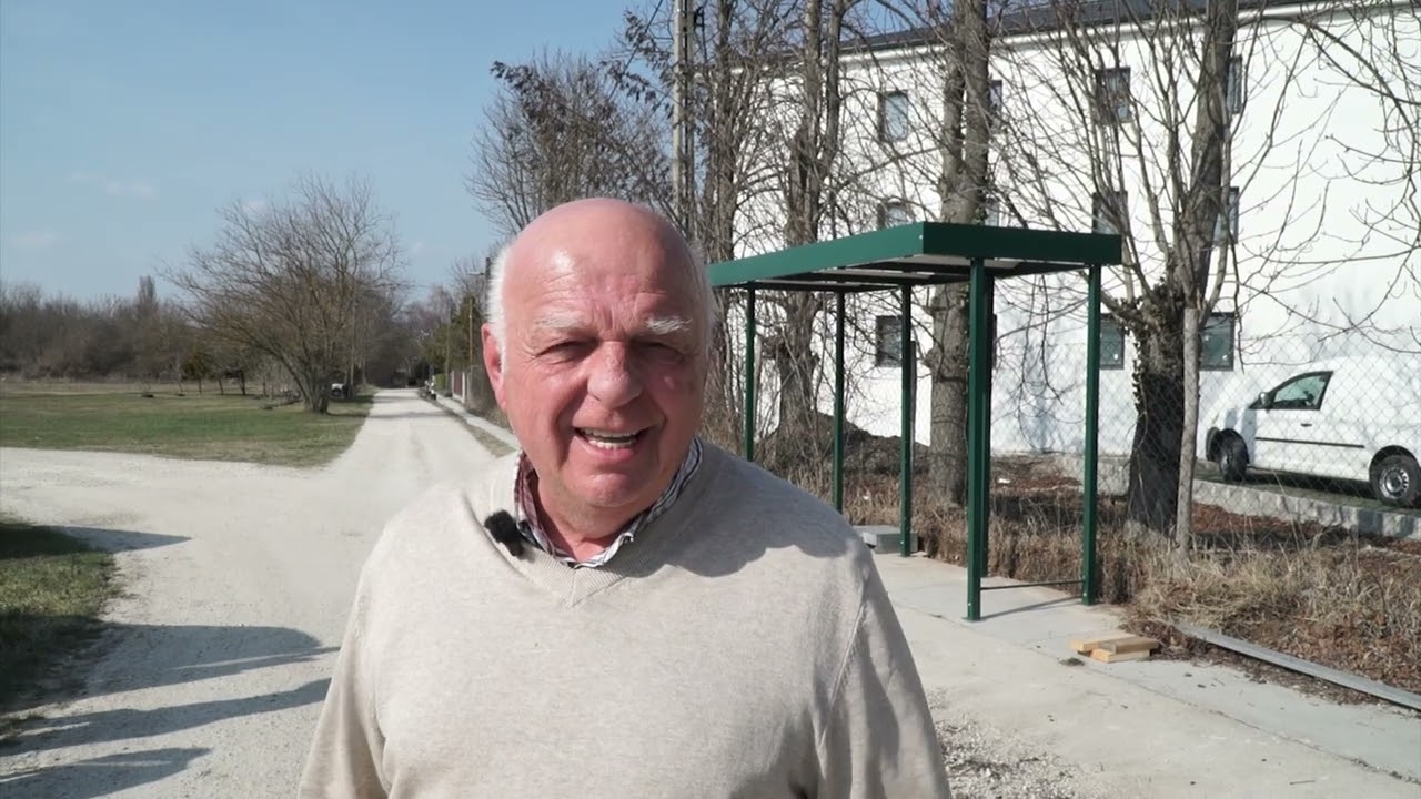 Új buszvárók a városban