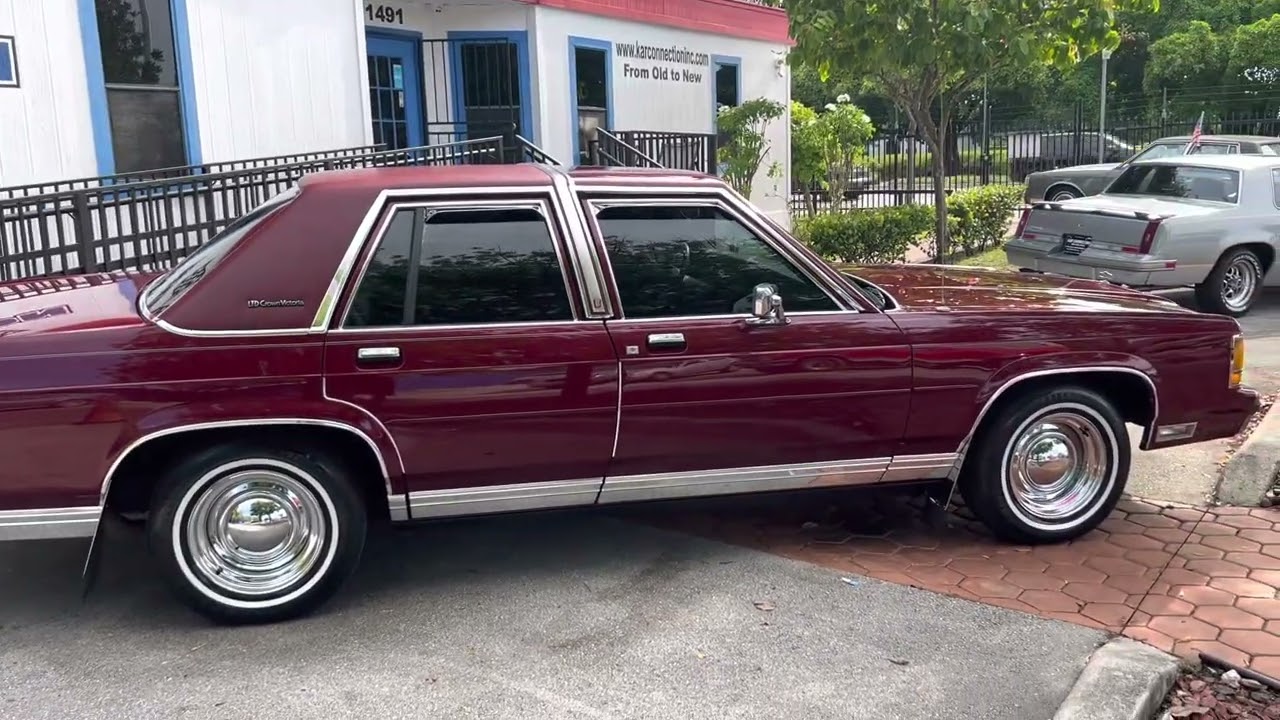 1989 Ford Crown Victoria LTD