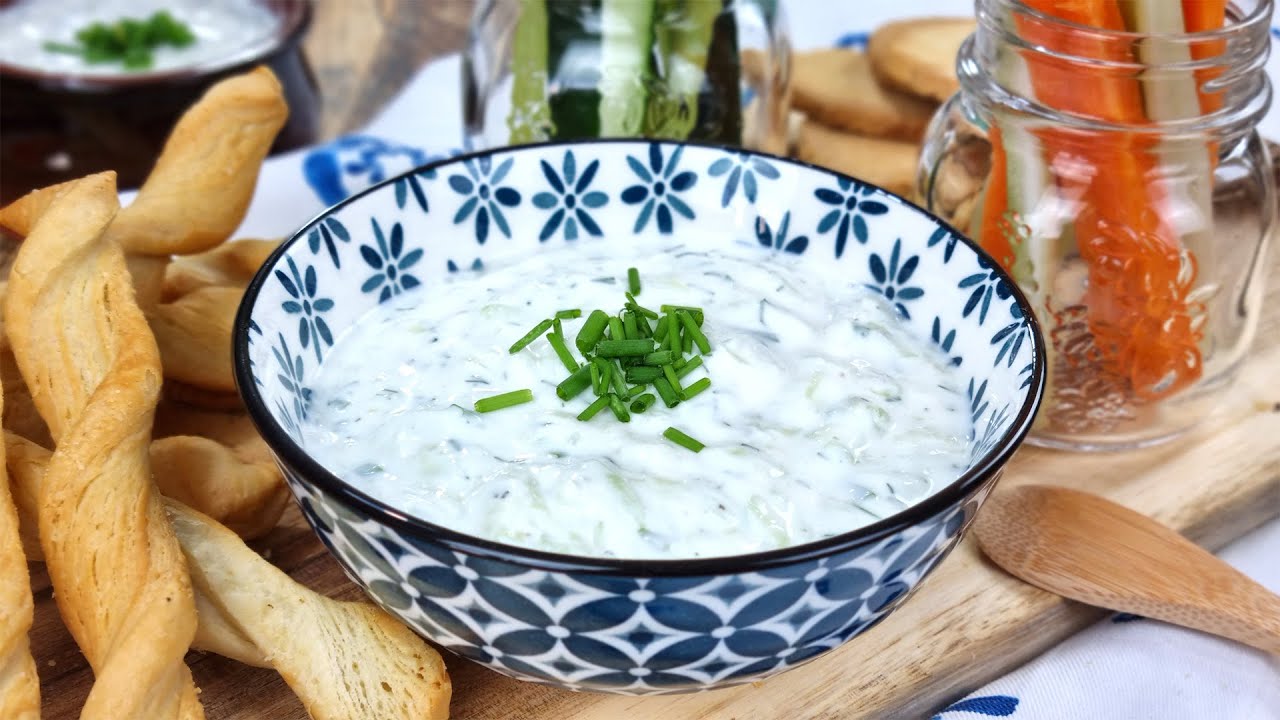 &iexcl;3 minutos! La reina de la gastronom&iacute;a griega | Salsa griega Tzatziki de pepino y yogur