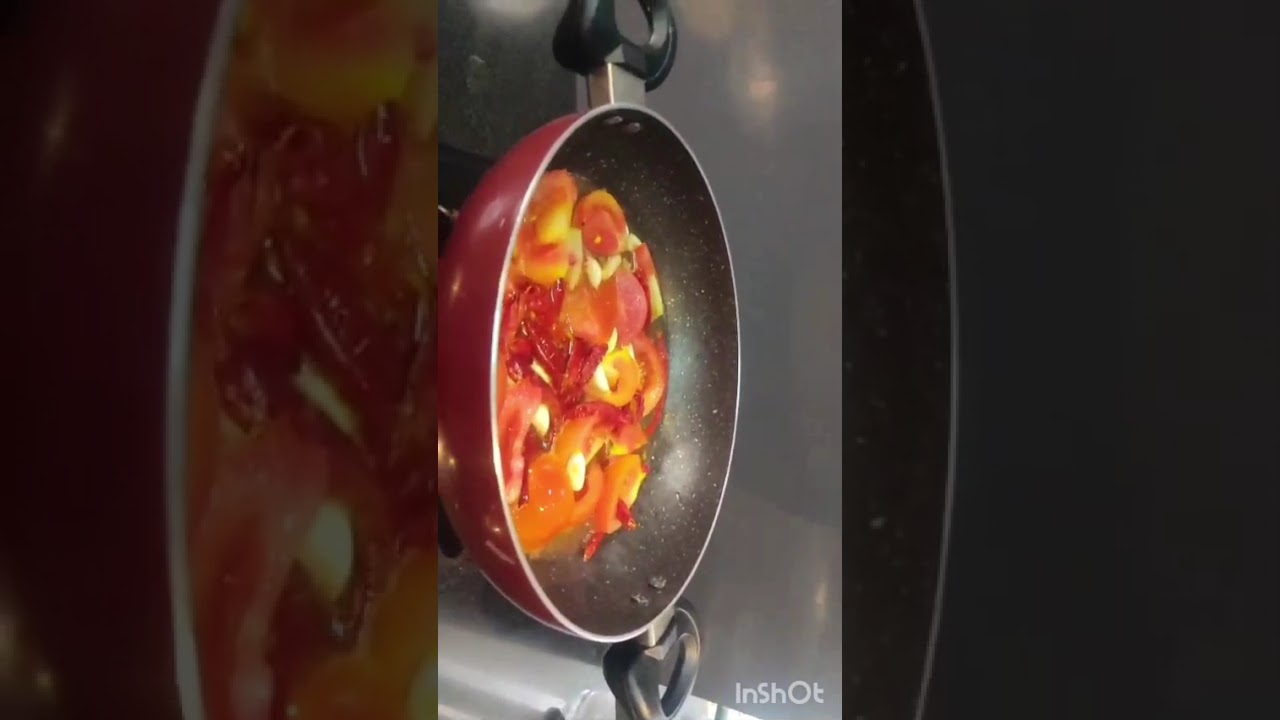 Aate ke momos ek healthy recipe must try🍅🌶️🥕# homemadefood #easy recipe #viralreel#globalfood