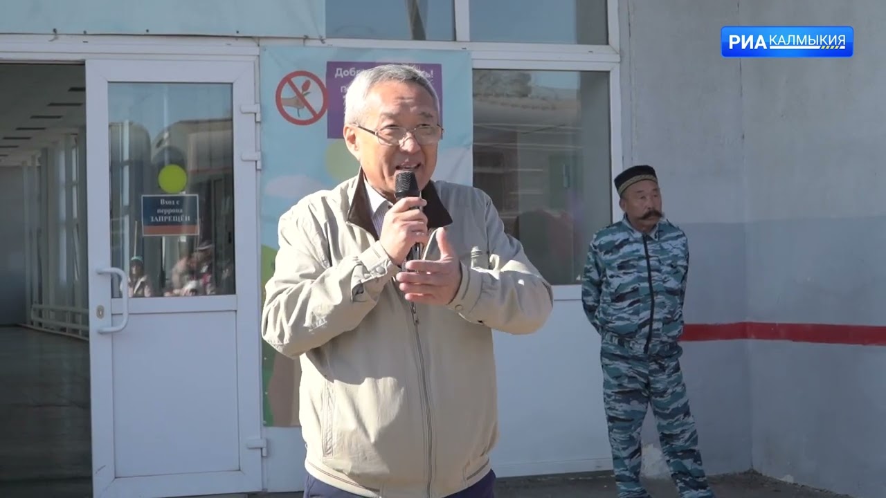 В Калмыкию прибыл туристический поезд Цветущая степь