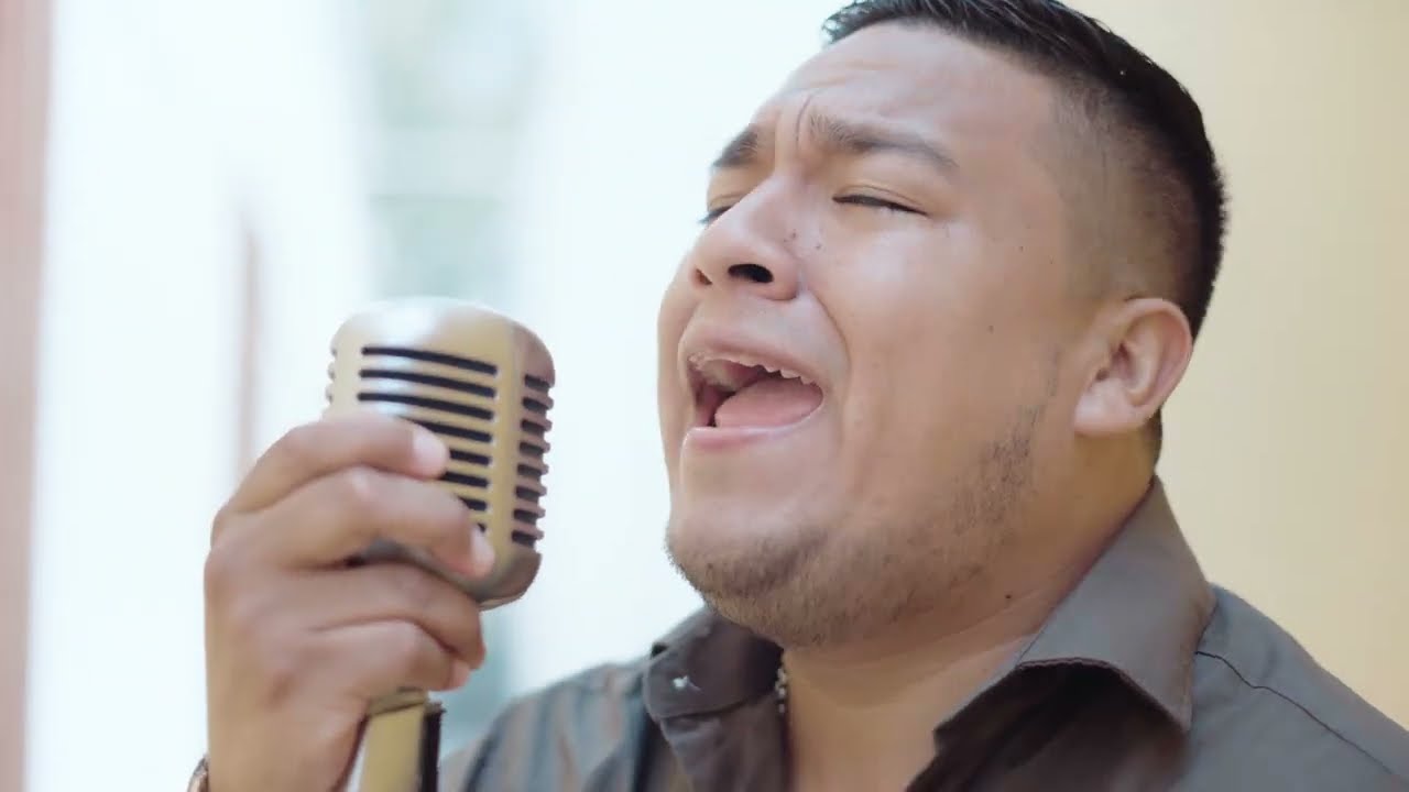 Lucho Guanilo feat. Iván Cruz - Ajena (2023)