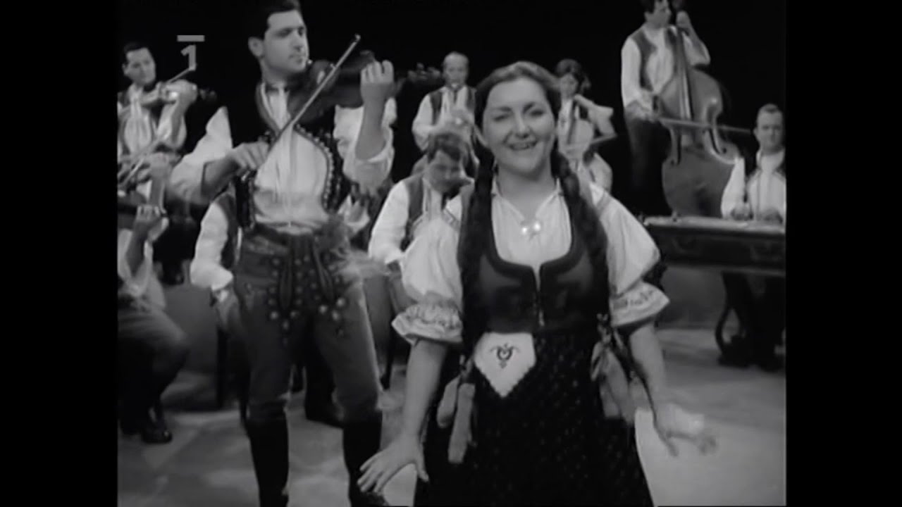 Jarmila Šuláková - Sobotěnka večer ide / Horela, horela / V zelenom hájíčku / Ovce, moje Ovce