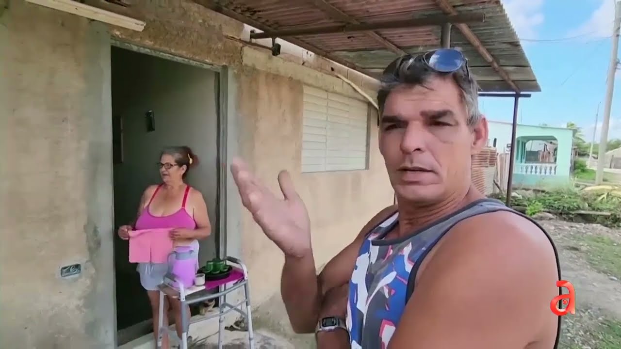 Prácticamente vacío pueblo costero en Villa Clara usado por balseros para escapar de Cuba