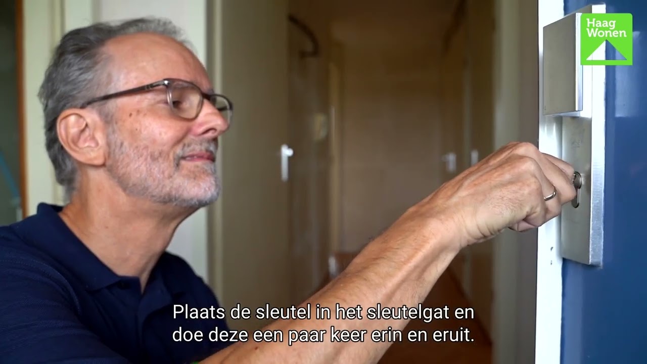 Haag Wonen | Sloten smeren