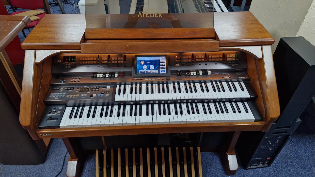 Pre-owned Roland Atelier AT900 EX : Allens Music Centre Organ & Keyboard Showcase 24