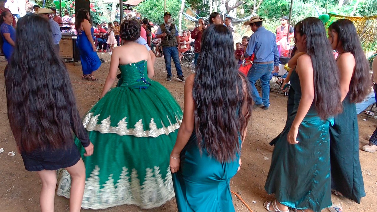 Bailazo De Xv Años De La Srita. Edith Simon En La Palma EDO. MX. #1
