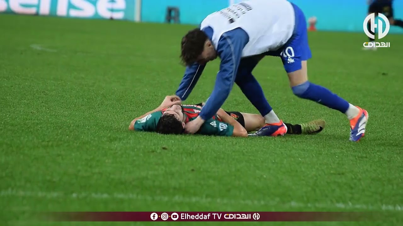 شـــاهد.. فرحة جنونية للاعبي المولودية بعد هدف فرحات القاتل في شباك شباب قسنطينة