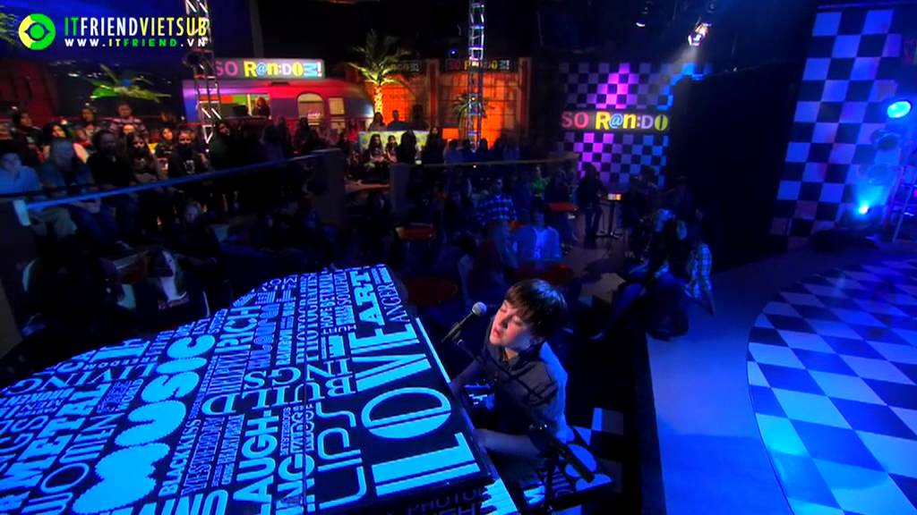 So Random S01E02 Greyson Chance