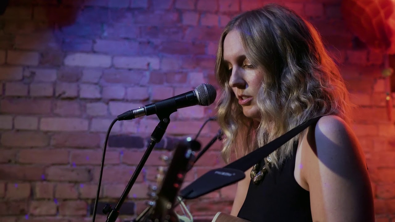 Julie Neff | Big God by Florence + the Machine Live @ The Painted Lady