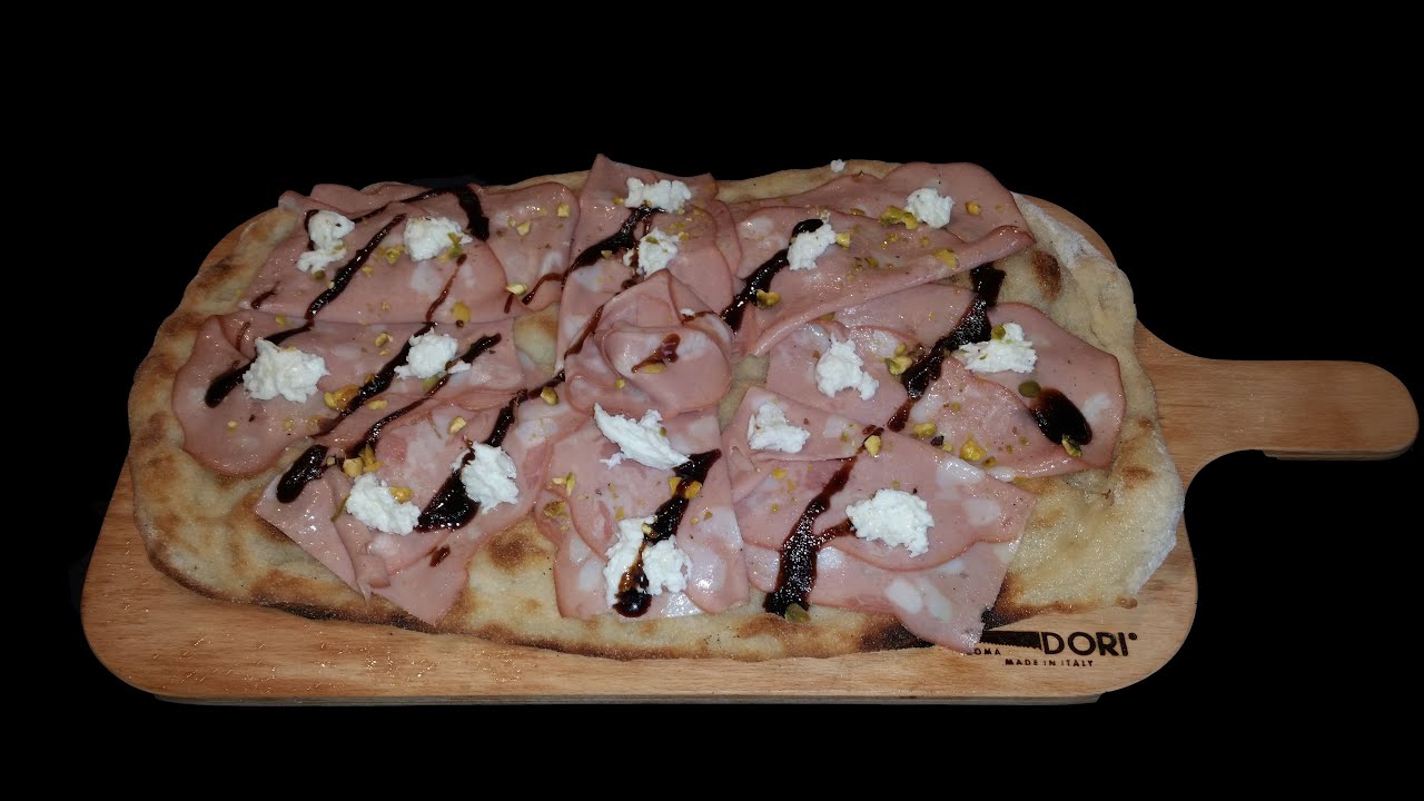 Pinsa: precotture, cotture e farciture