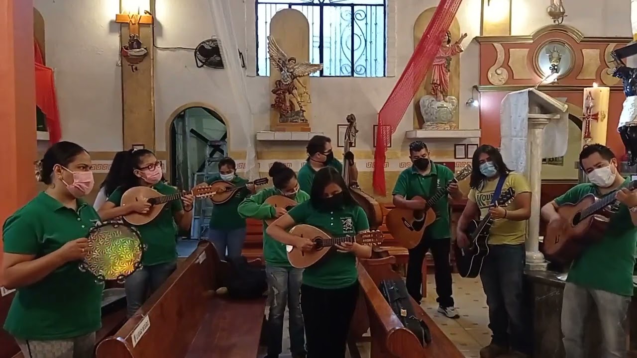 Del cielo ha bajado (ave ave, ave María) canto a la virgen