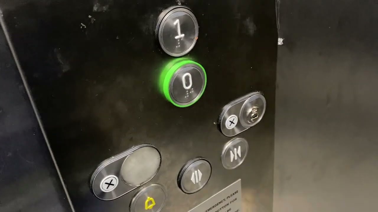 Orona Lift, Lidl, Sallynoggin, Dublin