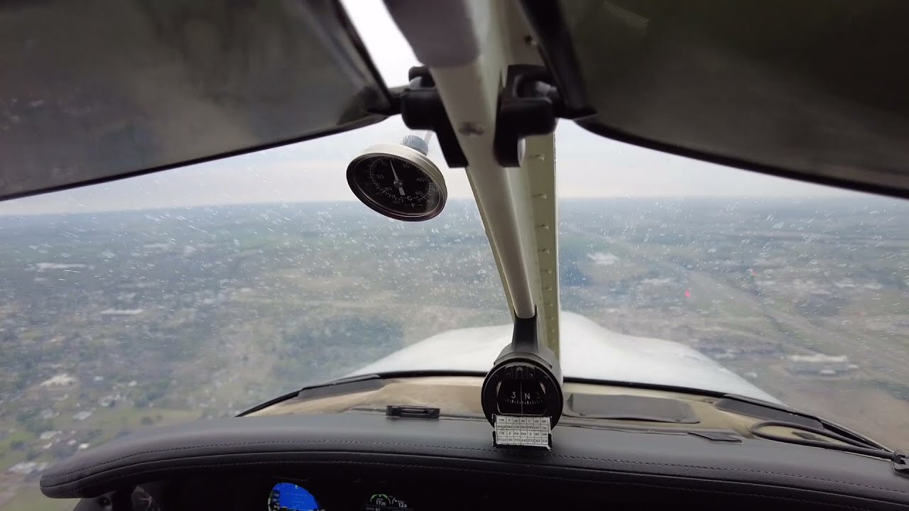 Flying In The Pattern With The Garmin Aera 760