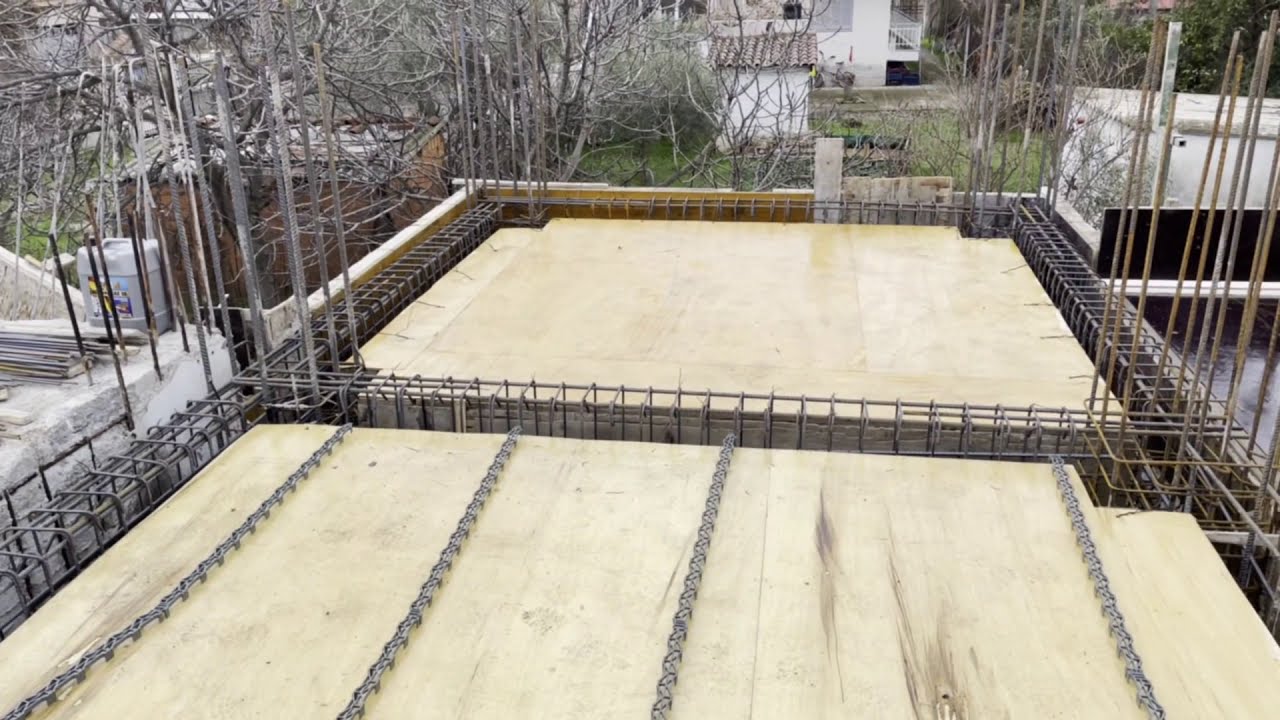 formwork and ironing of the first floor with exposed cement halkidiki new iraklia 4Κ