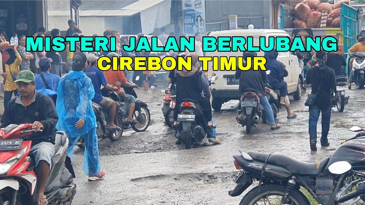 Demo Jalan Rusak Cirebon Timur
