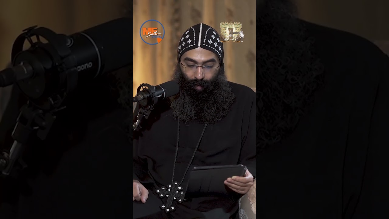 حجر عليه أسم الأنبا إيلياس!!