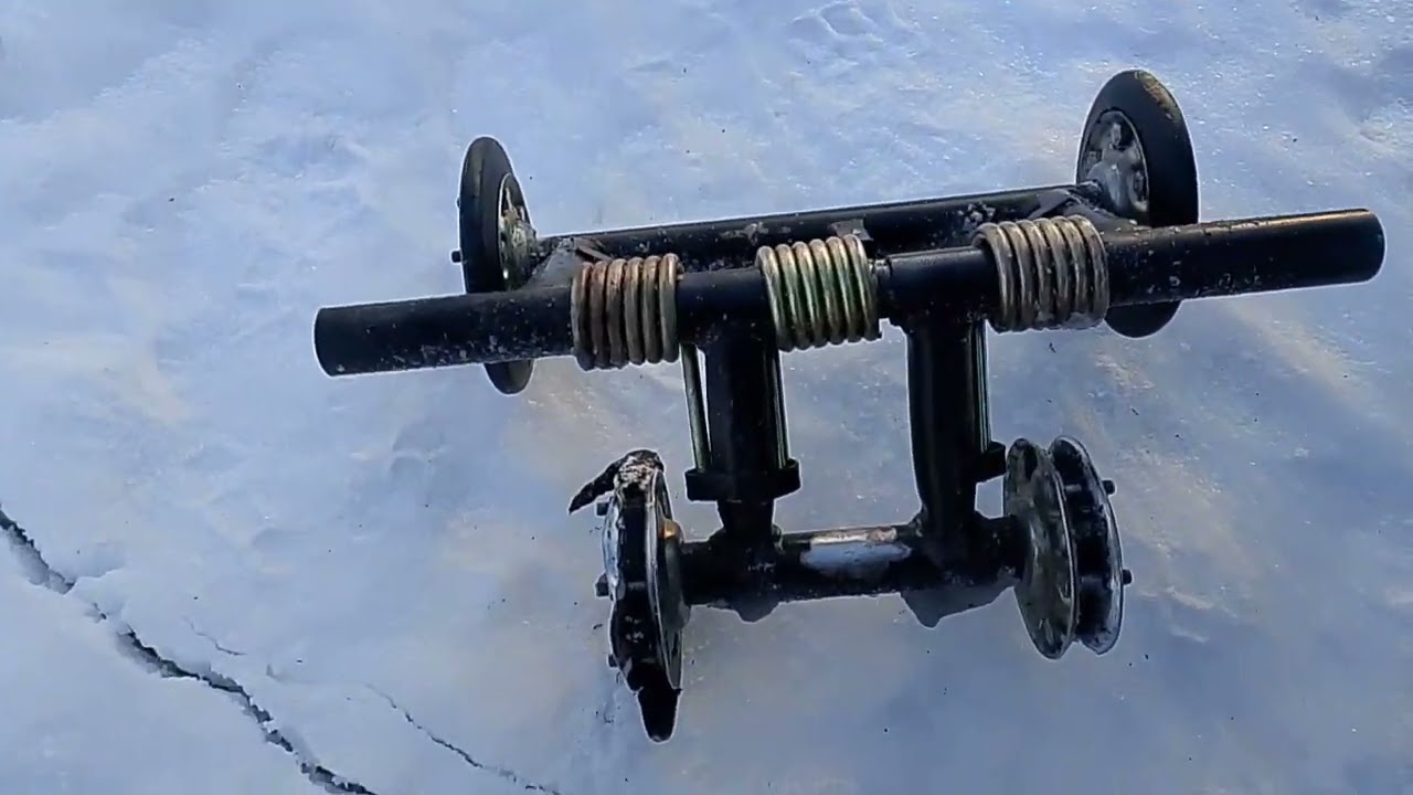 Первая поломка на снегоходе.. 