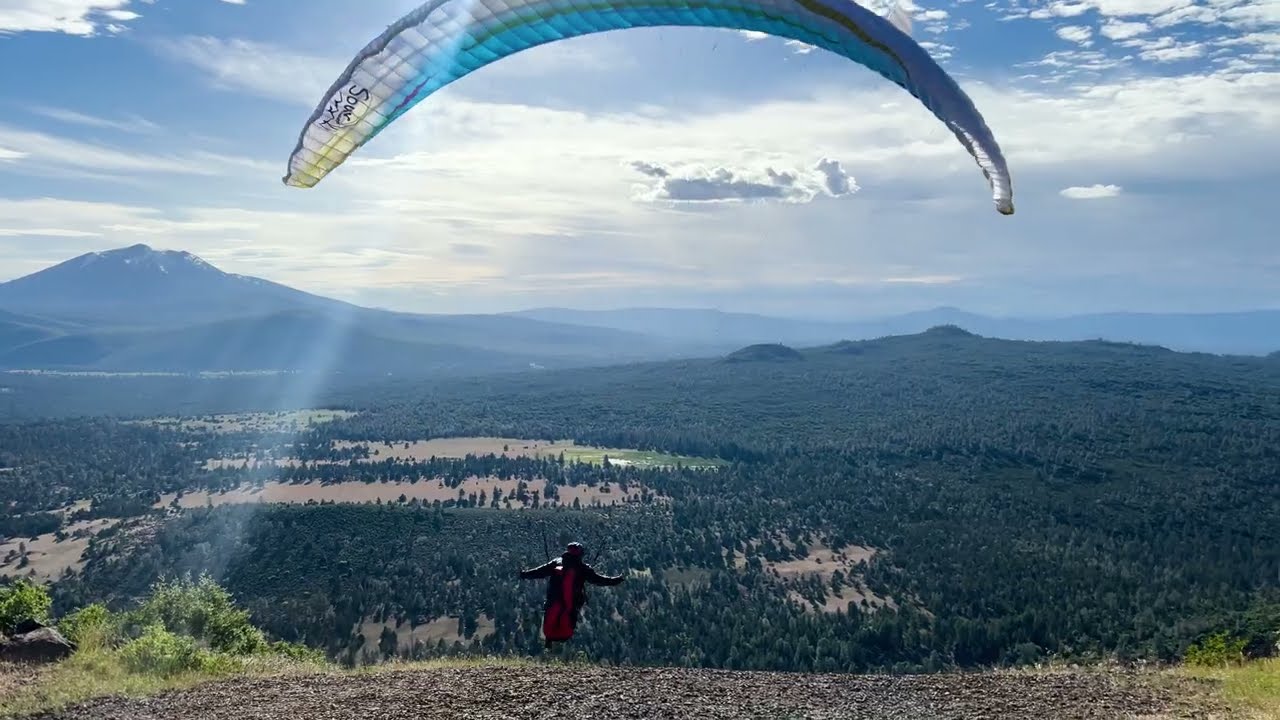 Paragliding in Mount Shasta
