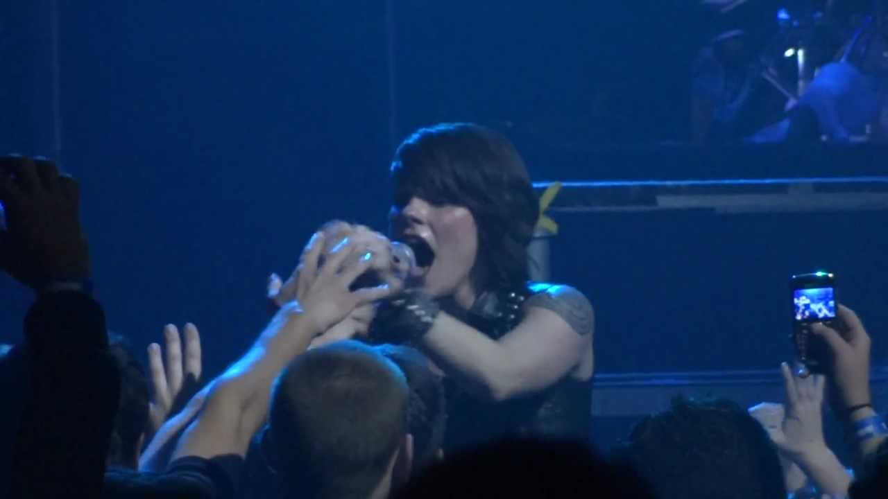 Flyleaf - 