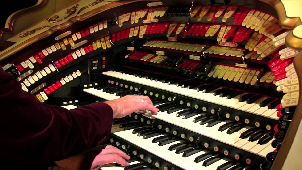 Capri Theatre Organ, There's no business like show business