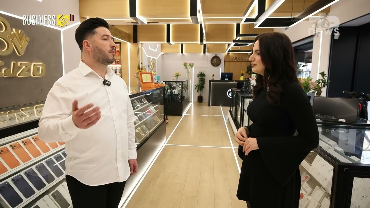 E nisën duke shitur në rrugë karta rimbushëse, sot lider në tregun e teknologjisë- 3 V Fejzo