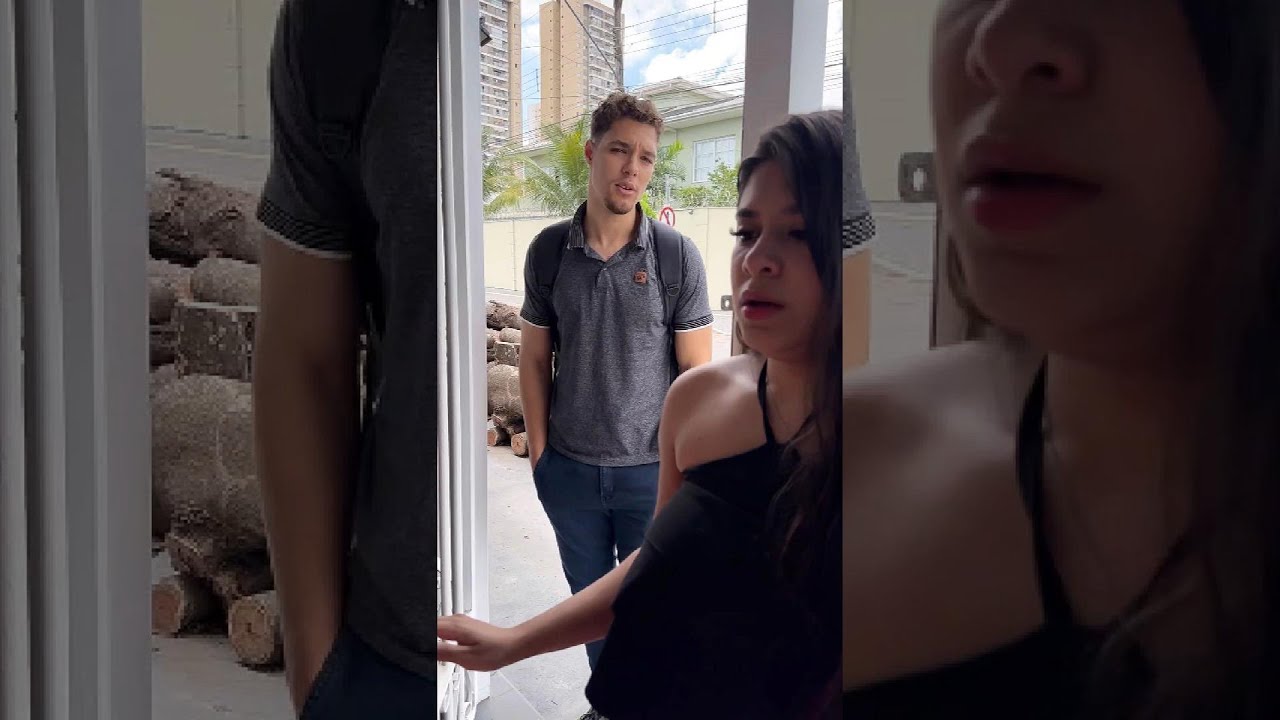 Ele chegou sem avisar do exterior para ver o fruto do seu trabalho e encontra isso …