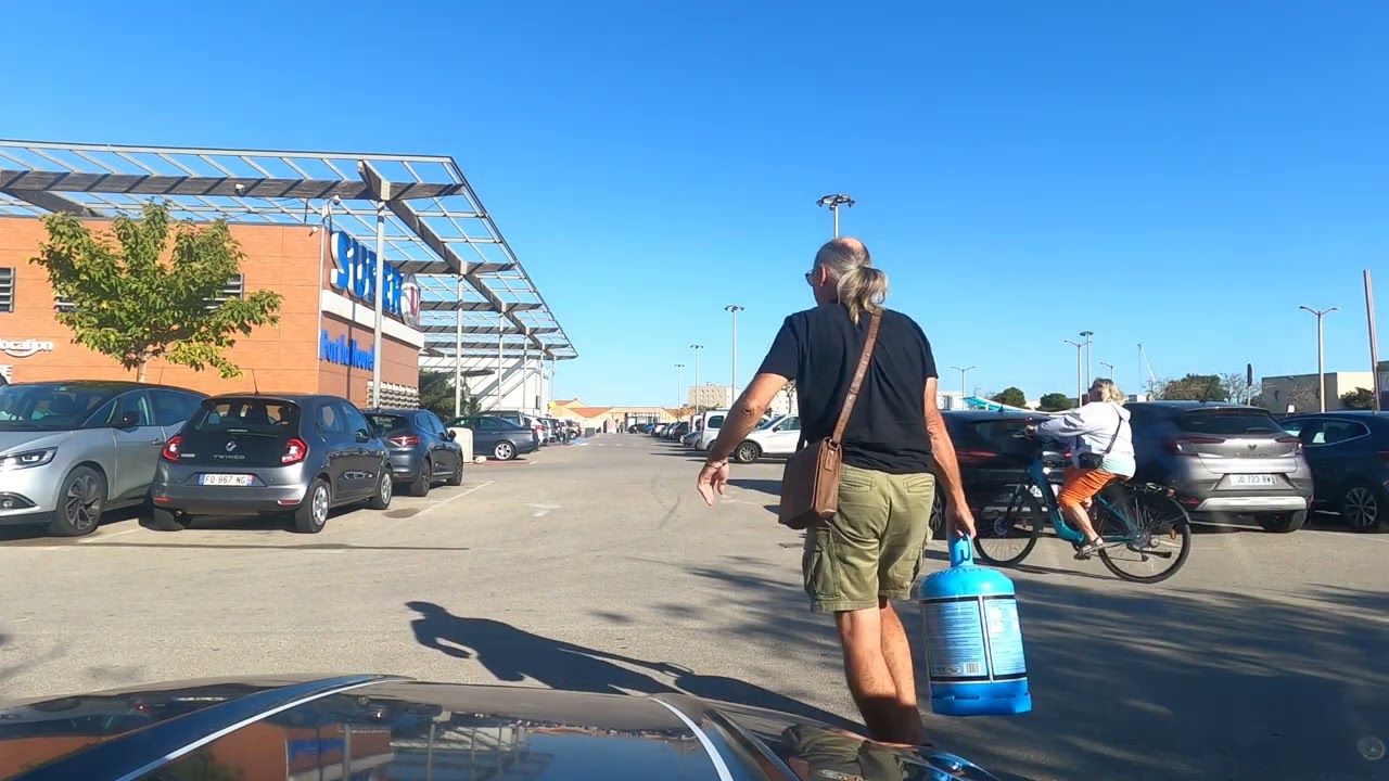 Off Grid in France #17  Domestic chores and whatnot