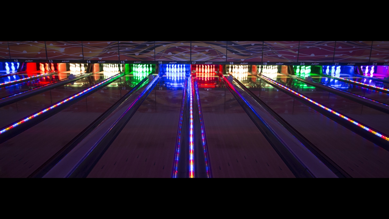 QubicaAMF CenterPunch Deck Lighting