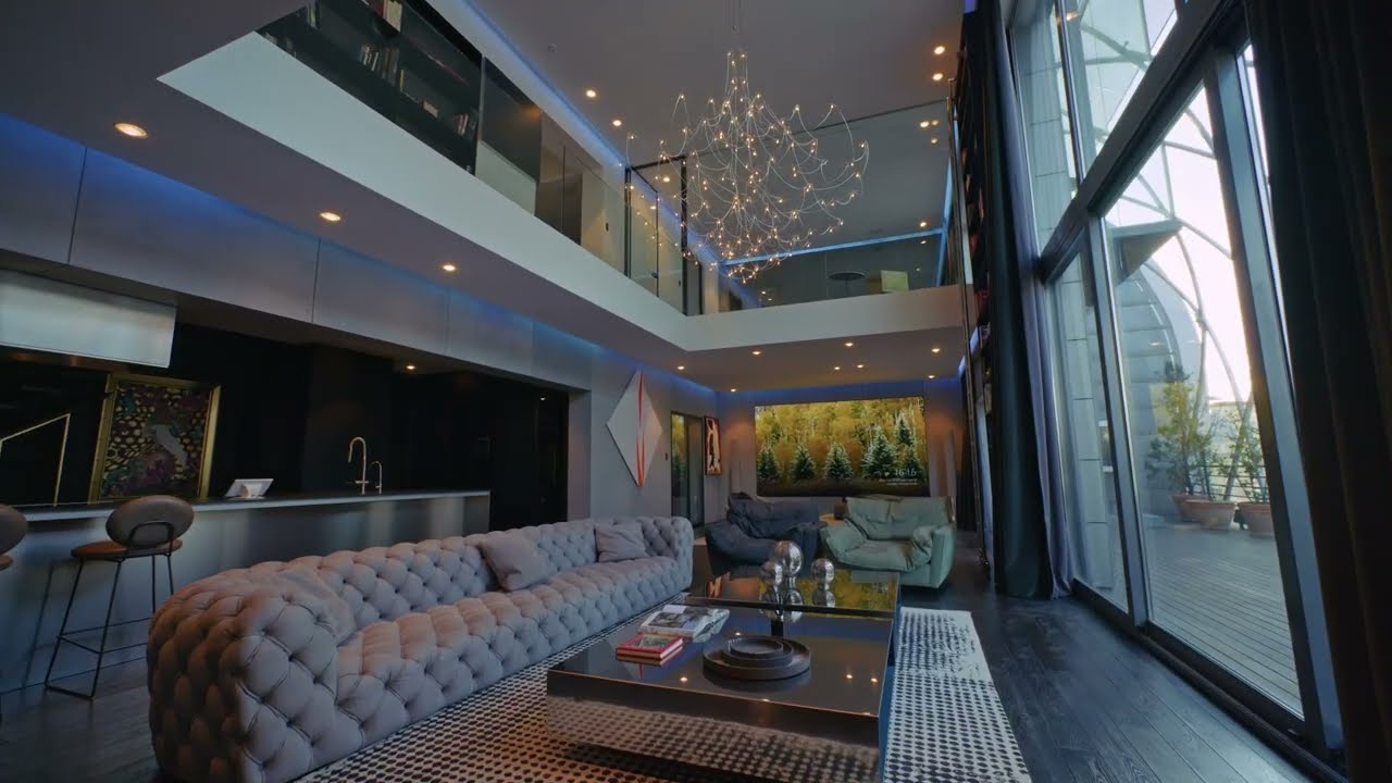 Exclusive penthouse with a terrace in the heart of Budapest