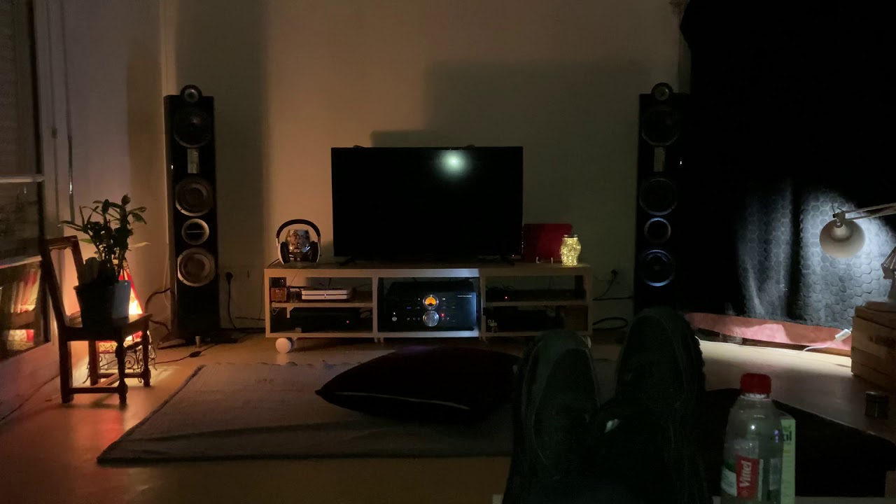 Avec l&rsquo;es triangle quartet gen&egrave;se ampli pier audio et lecteur r&eacute;seau bleusound note 2i