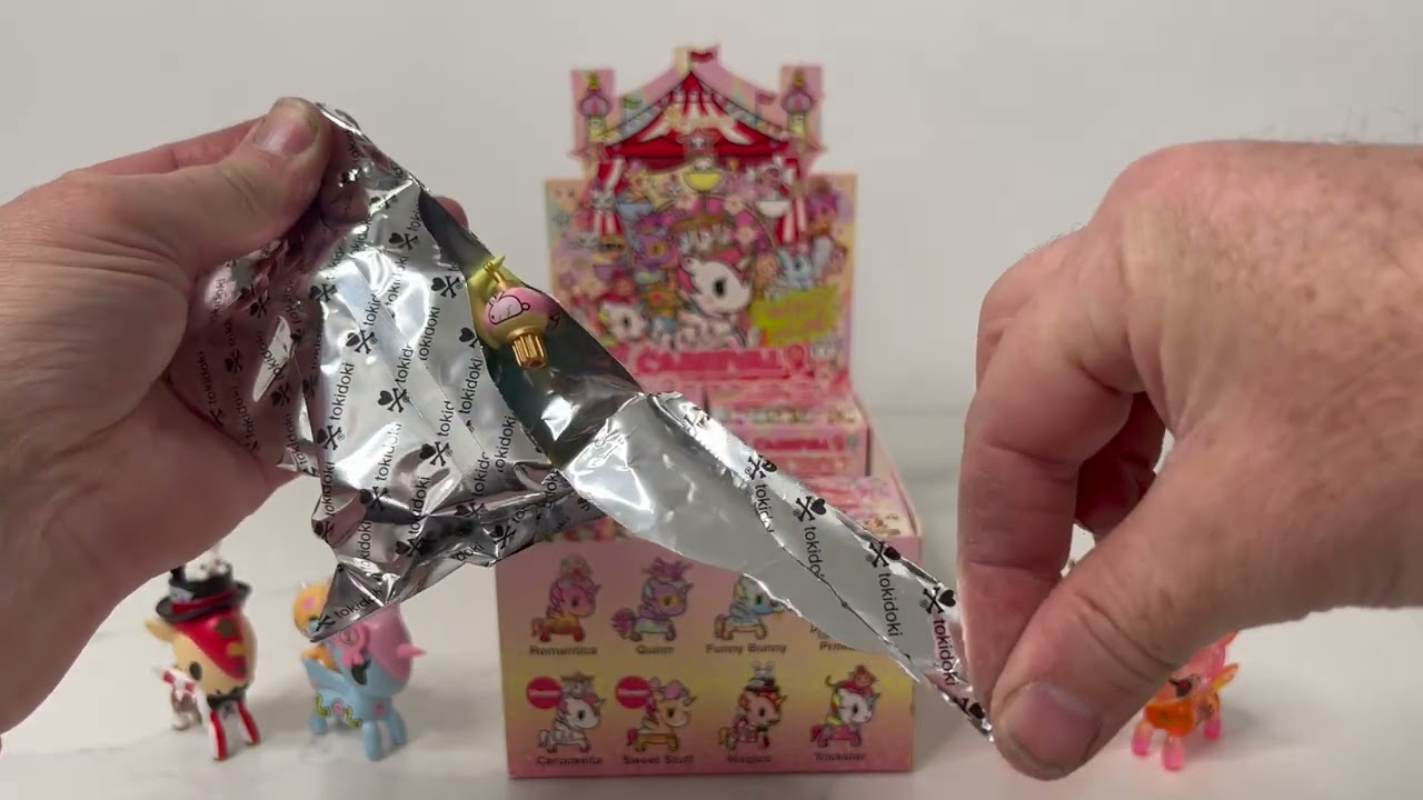 WE FOUND THE 2ND CASE OF CARNIVAL UNICORNOS!!!