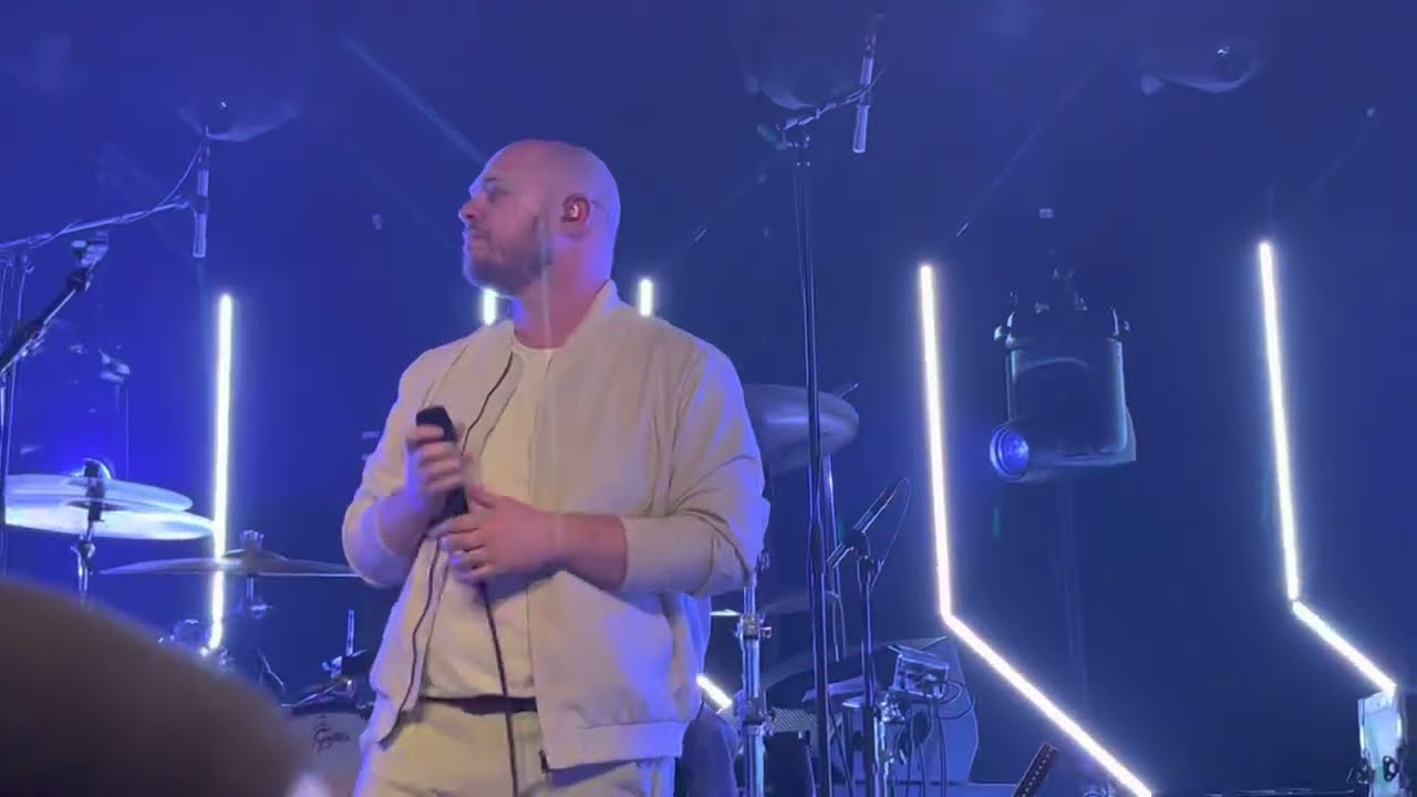 EVERYTHING EVERYTHING - Teletype LIVE - Cardiff Tramshed 30/03/2022