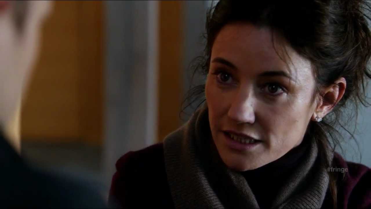 Fringe 4x08 Peter/Elizabeth meet