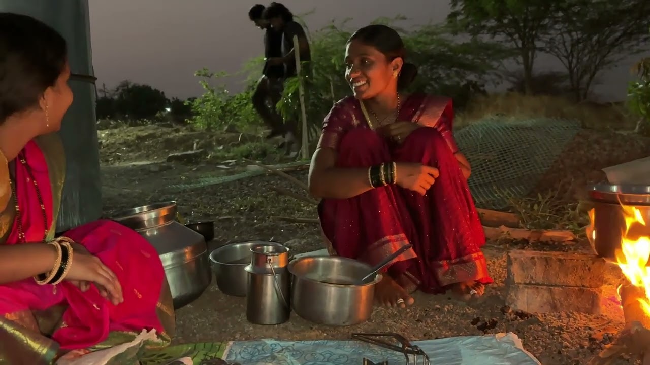 नवऱ्यान आणून दिलाय मटण बनवाय लागली बोलला नाही काहीच आज नवरा पांडू दादा बसलेत 😭#गावठीपुनम 