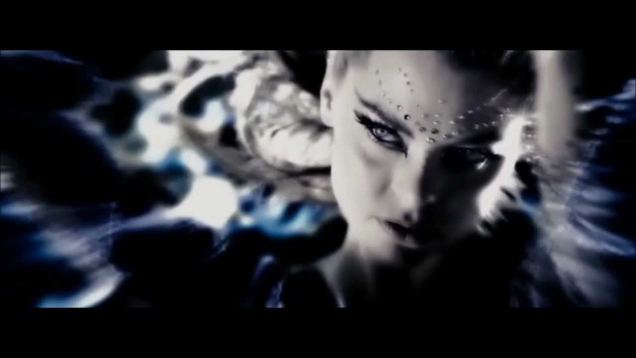 Christina Aguilera - Falling in love again (Can't help it) - The Spirit OST