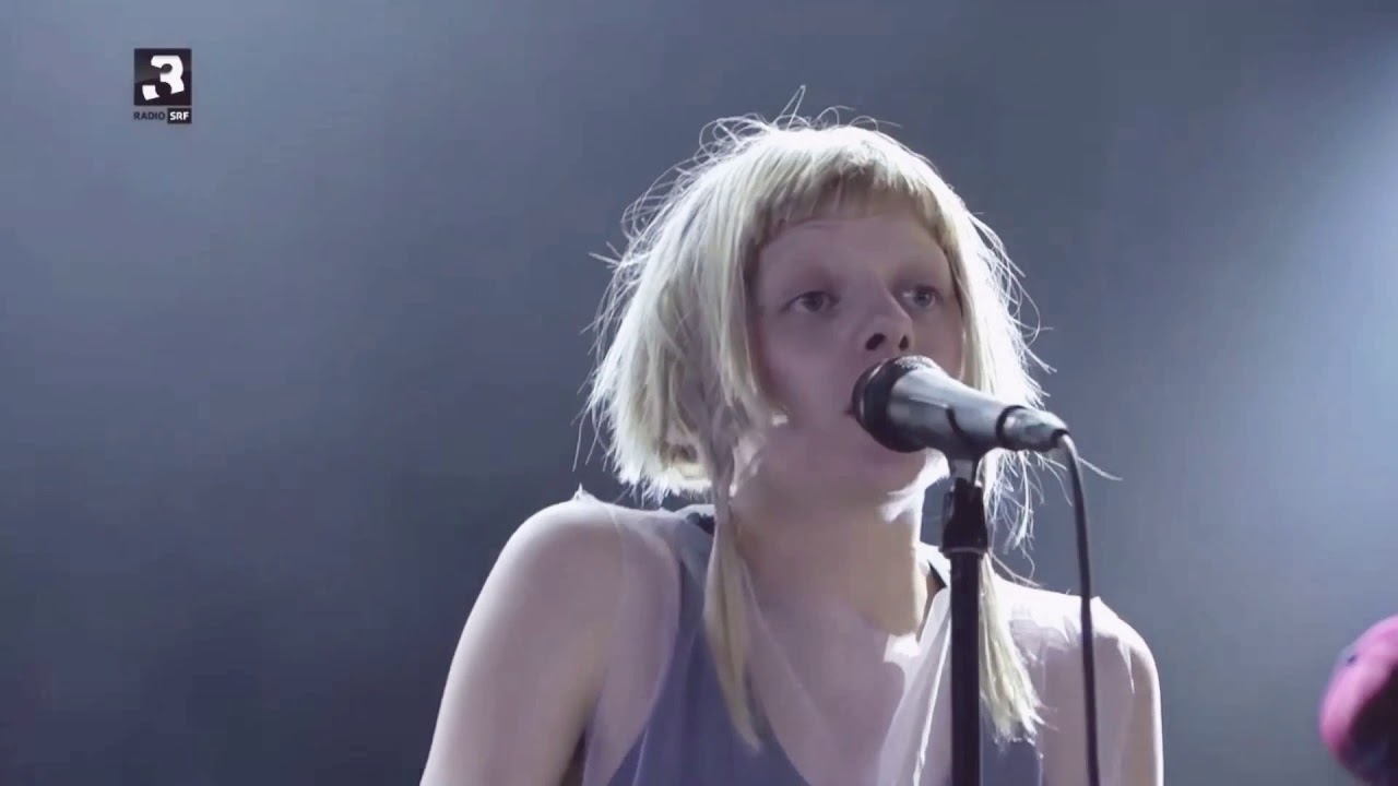 AURORA - Gentle Earthquakes (Gurtenfestival)