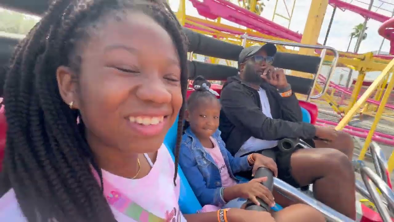 OMG so much FUN! Riding FAIR/Carnival Rides! November Fair Vlog 2023