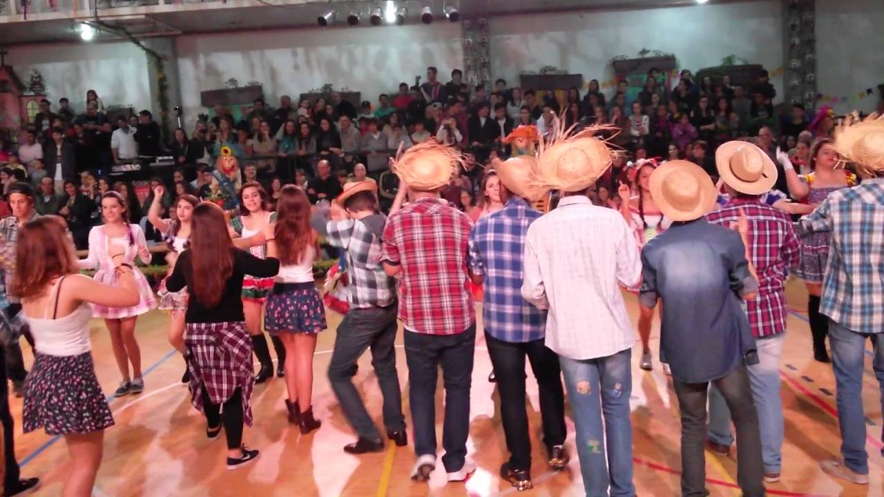Quadrilha Terceirao 2016 Colegio Petropolis - Festa Junina