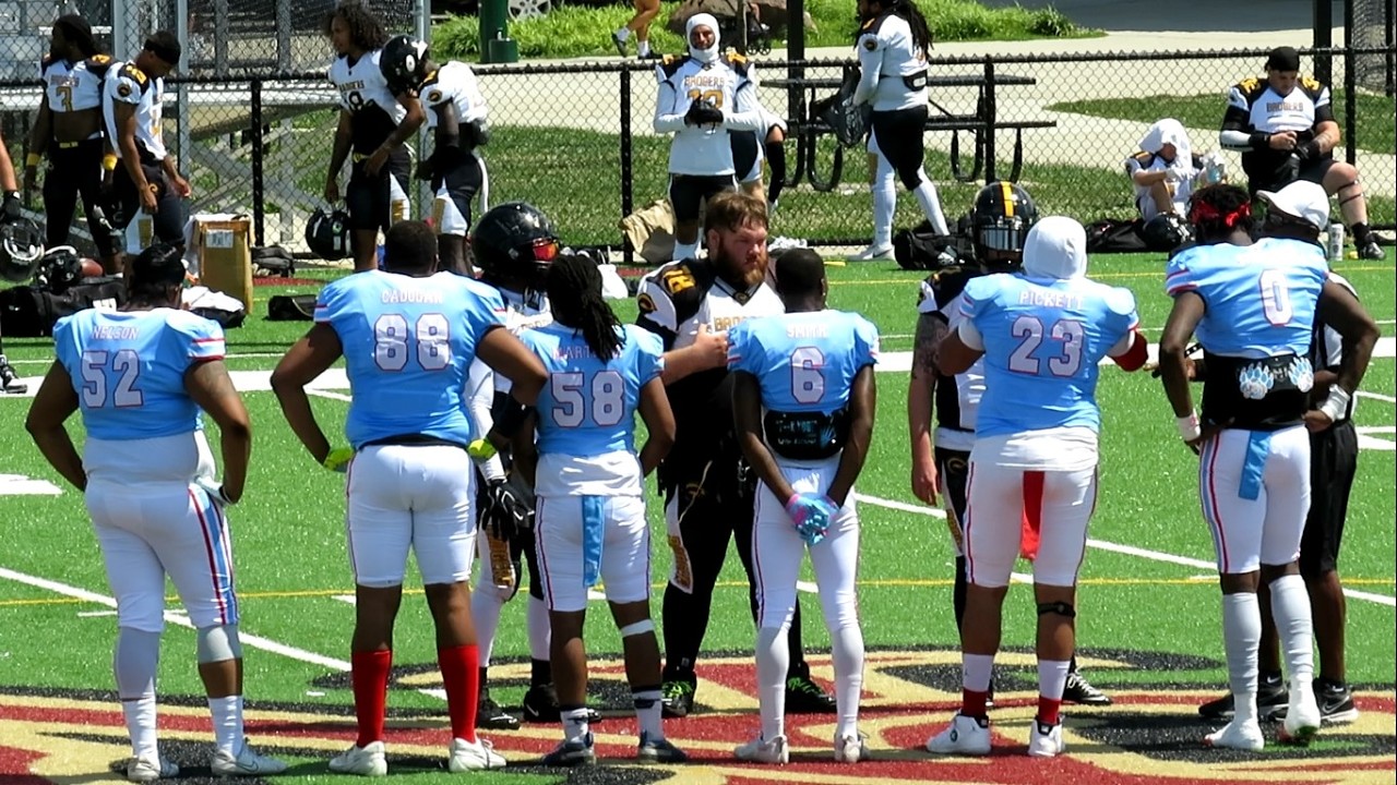 Metro West Golden Badgers против Connecticut Bruins &mdash; полупрофессиональный футбольный матч &mdash; NEFL...