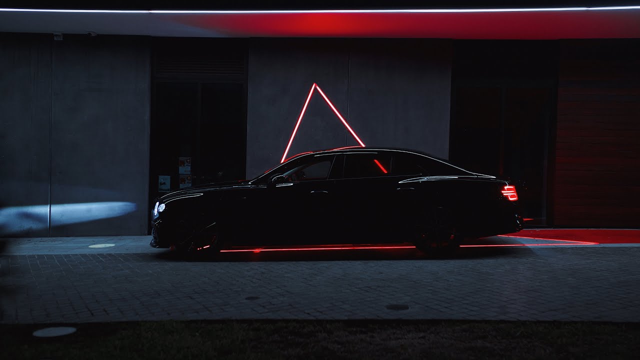 Bentley Flying Spur W12 - Embrace Darkness | 4K