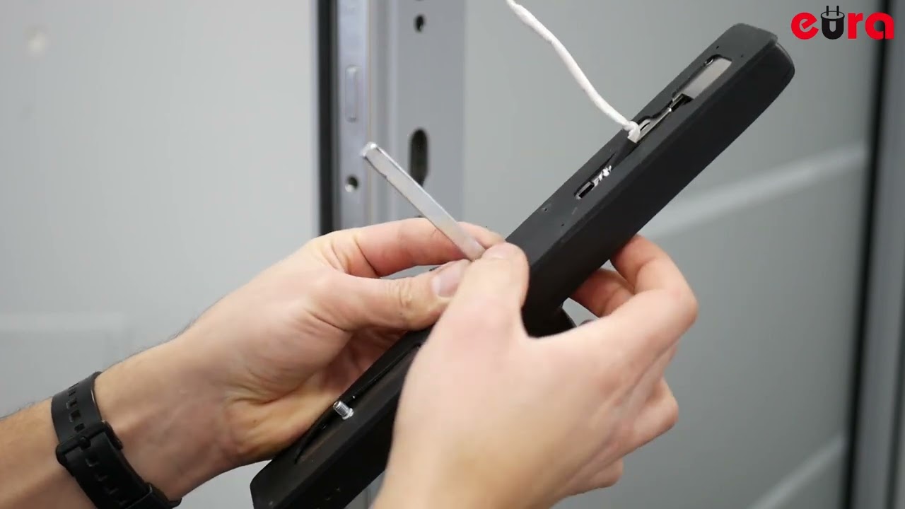 Handle with acces control  Eura ELH-20H4 | Installation