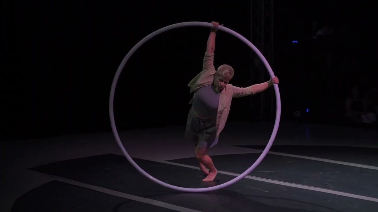 FISSURA, espectacle de final del Cicle de Grau mitj&agrave; d'animaci&oacute; en Circ 2022-2024