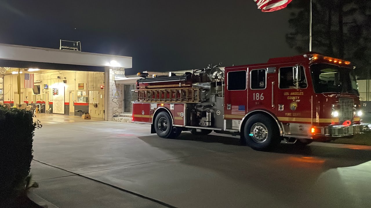LACo.FD Engine 186 Responding (x3) || POMONA