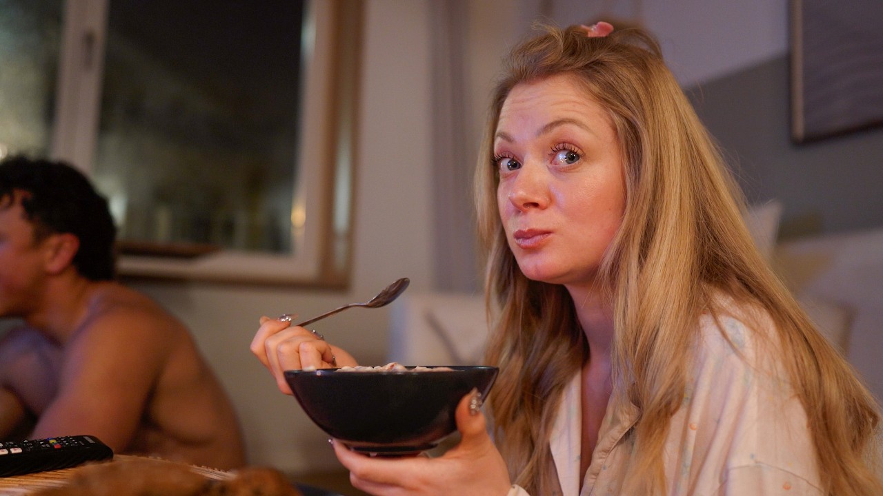 МОЙ НОВЫЙ СОСЕД ПО КОМНАТЕ - 5 серия, ЛИССАБОН