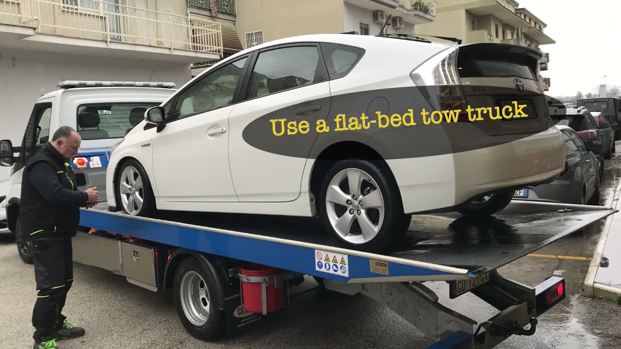Toyota Prius третьего поколения 2010 года выпуска, застрявший на парковке, коды ошибок P3004 P0A0D