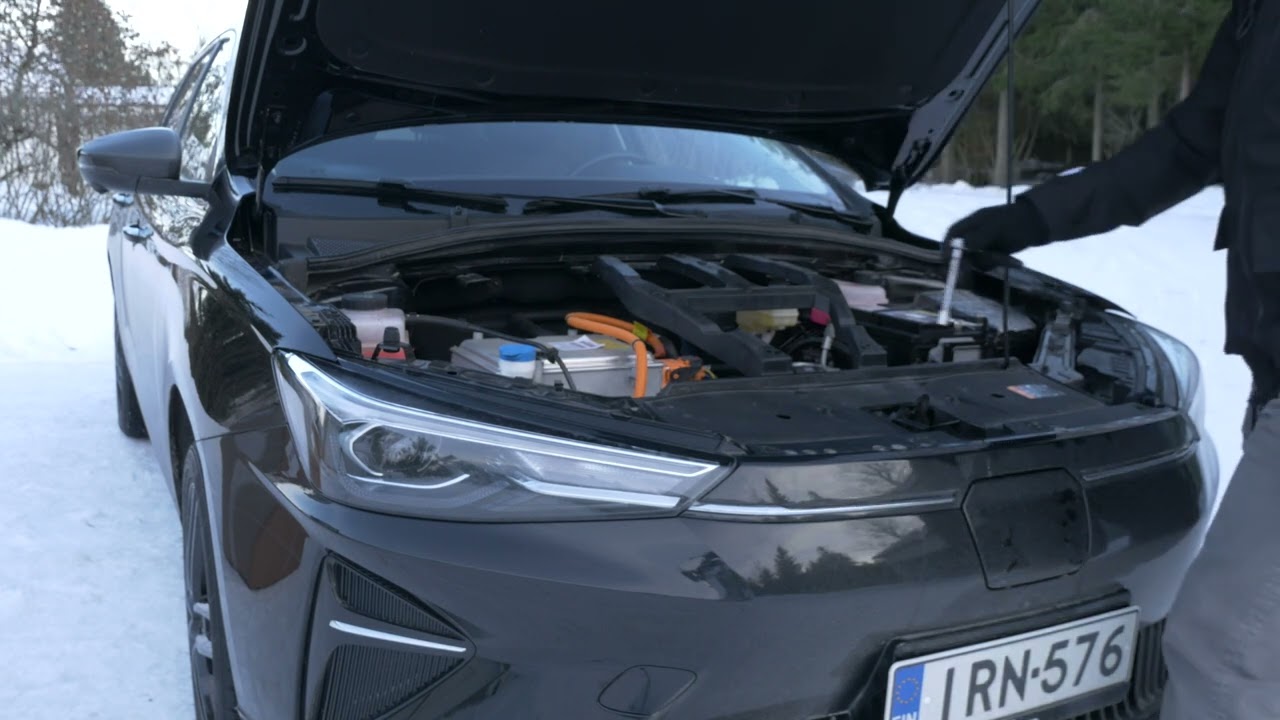 MG5 täyssähköauton ensimmäinen talvi Suomessa. Osa 5. Frunkin asennus.